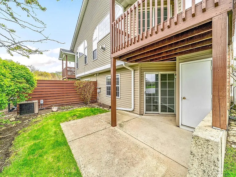 13843 Cambridge Cir — Photo 26