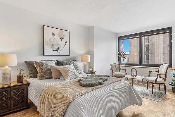 Sold by Corcoran | media 29