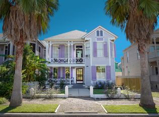 1715 Market St, Galveston, TX 77550