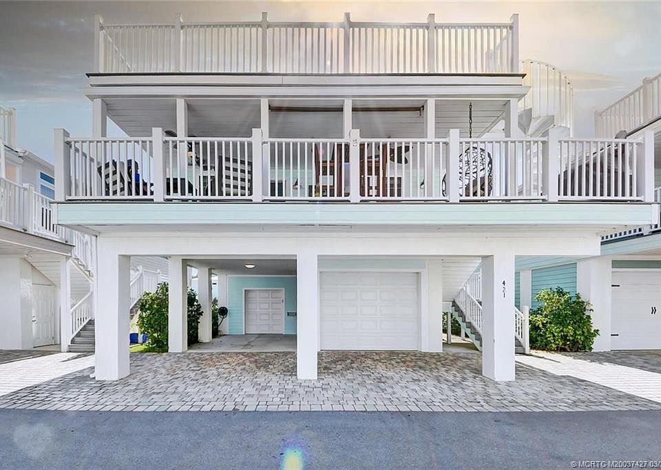 1st image of 421 NE Intercoastal Dr