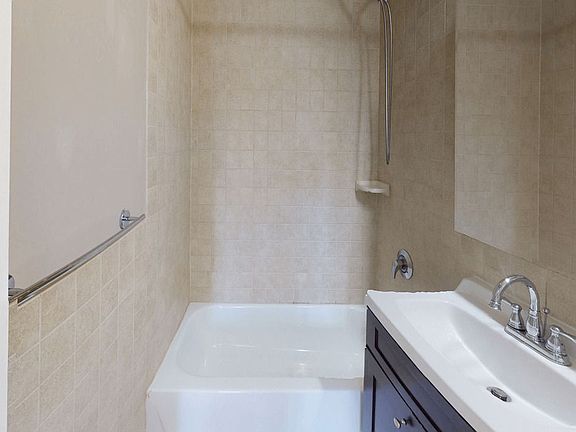 4th image of 80 N Moore St #8038A
