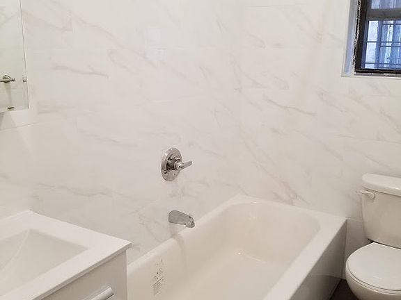 4th image of 87-40 Elmhurst Ave #409