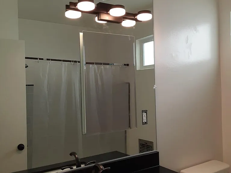621 S Wilton Pl #205 — Photo 13