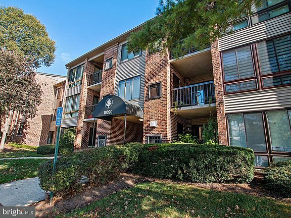 2nd image of 18020 Chalet Dr Unit 17-103