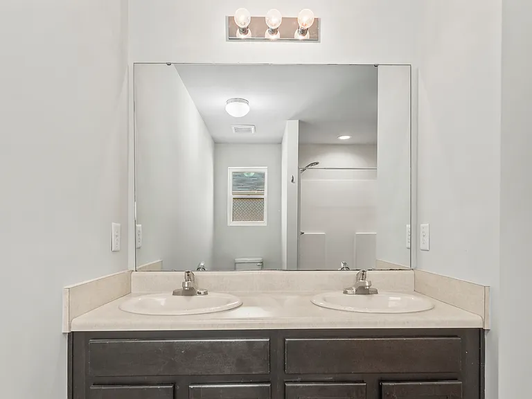 1789 Sapphire Dr — Photo 12