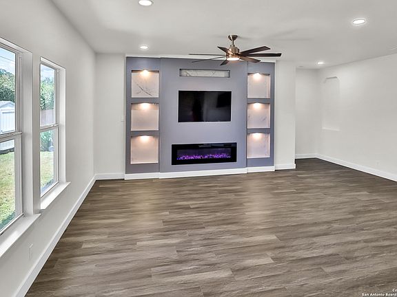 5th image of 2211 SHOREHAM
