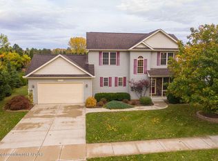 11774 Millstone Dr, Grand Ledge, MI 48837