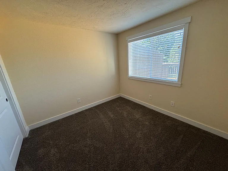 2850 Newton Pl — Photo 12