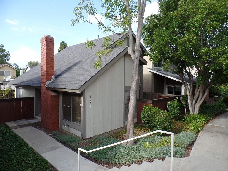1st image of 10696 Esmeraldas Dr