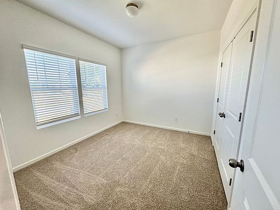 4th image of 107 Cougar Ln