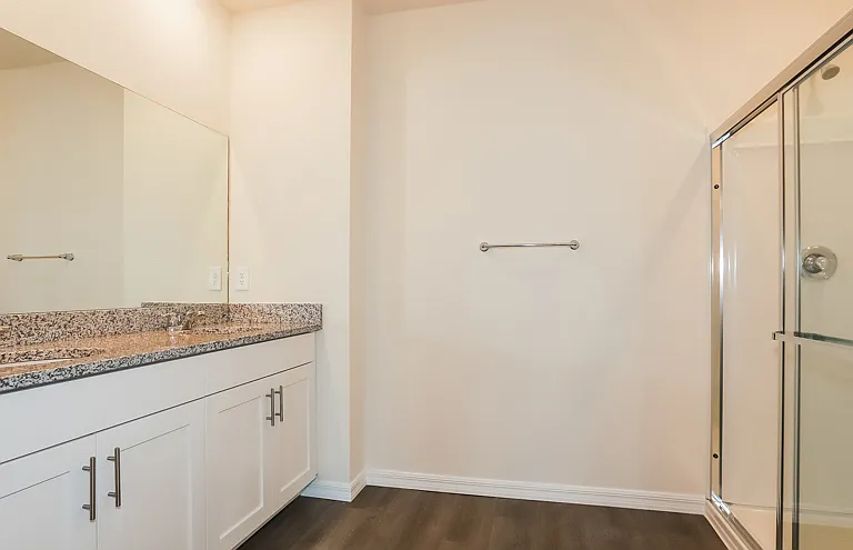 Kensington Woods Rental Homes — Photo 28