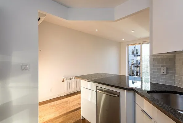 Rented by Nooklyn NYC LLC | media 1