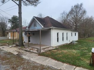 203 N Line St, Creal Springs, IL 62922