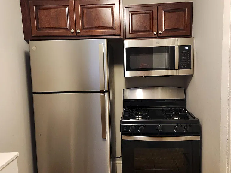 504 W Orange St #1 — Photo 5