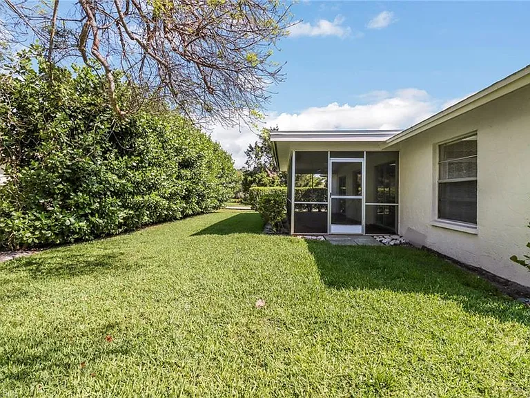 4472 Beechwood Lake Dr — Photo 24