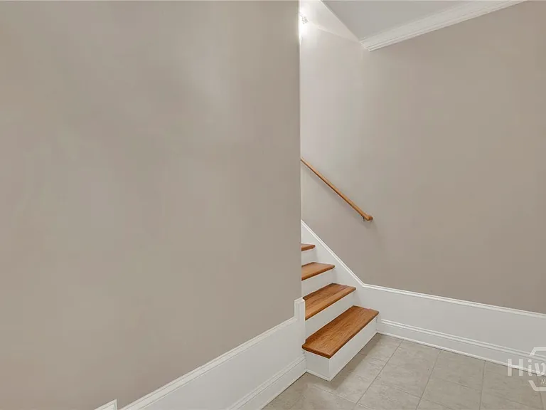 302 W Wayne St #CARRIAGE HOUSE — Photo 8