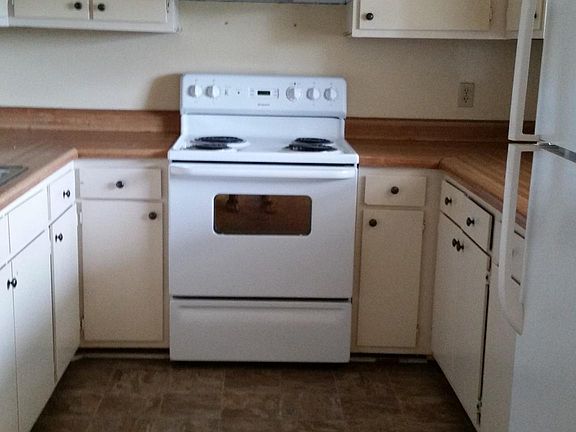 2nd image of 104 Vieux Orleans Cir
