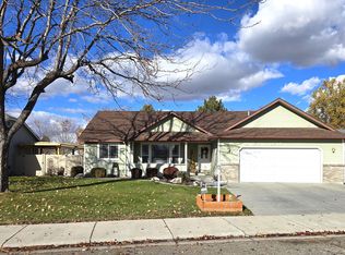 1882 E Cougar Creek Dr, Meridian, ID 83646