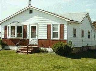 2643 Bleeker St, Oregon, OH 43616
