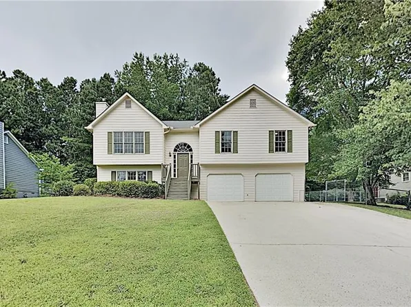 206 Eagle Pointe Dr, Dallas, GA 30132