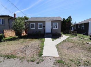 325 Willow St, Kamloops, BC V2B 4C8