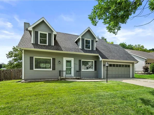 10230 N Harrison Ct, Kansas City, MO 64155