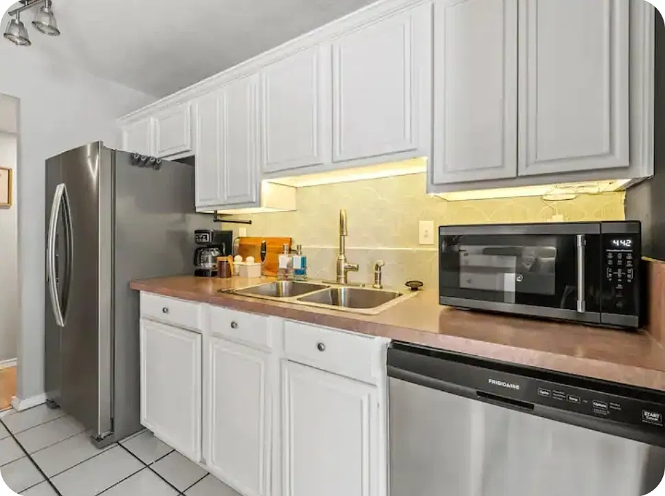3 bed, 1260 sqft, $2,050 — Photo 4
