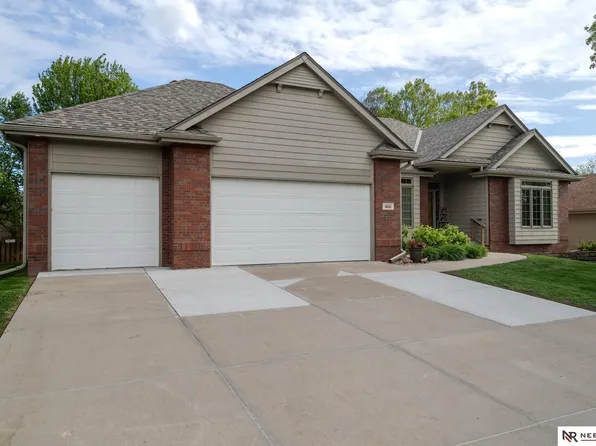 16101 Sahler St, Omaha, NE 68116