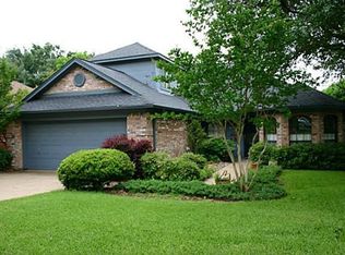 5037 Alicia Dr, Fort Worth, TX 76133