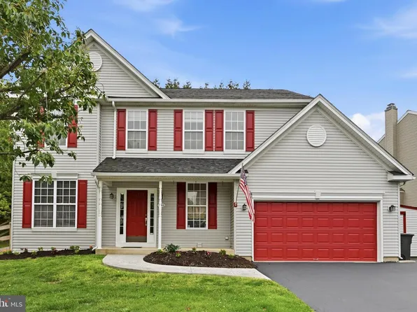 736 Meadowbrook Dr, Coatesville, PA 19320