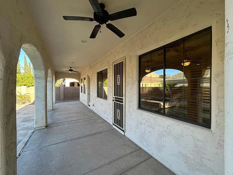 831 W Sycamore Ct — Photo 33