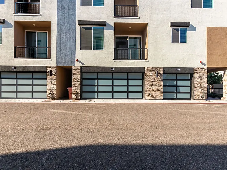 The Aeries Townhome Apartments — Photo 29