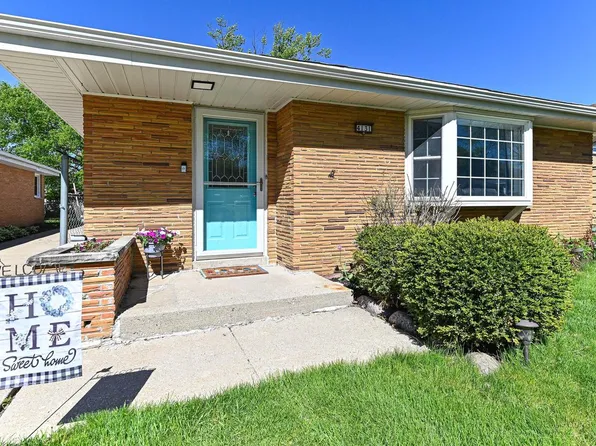 4131 N 93rd STREET, Wauwatosa, WI 53222