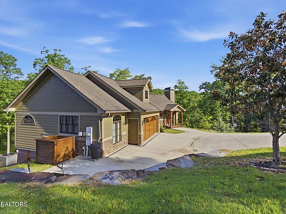 2nd image of 476 Waterfront Way