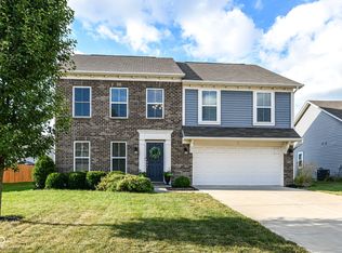 5502 N Woodside Ct, McCordsville, IN 46055