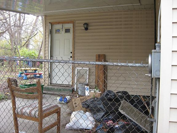 5th image of 2214 N Vernon Ave