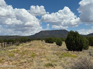 53750 N Wrangler Ridge Rd, Seligman, AZ 86337