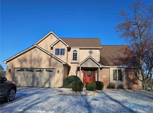 684 Chippewa Dr, Defiance, OH 43512