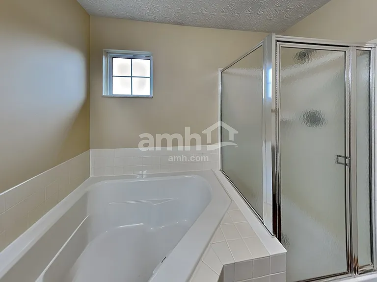 452 Crestmoore Dr — Photo 18