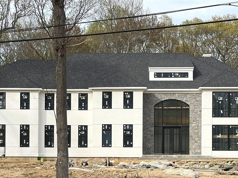 2nd image of 1629 Cedar Swamp Road