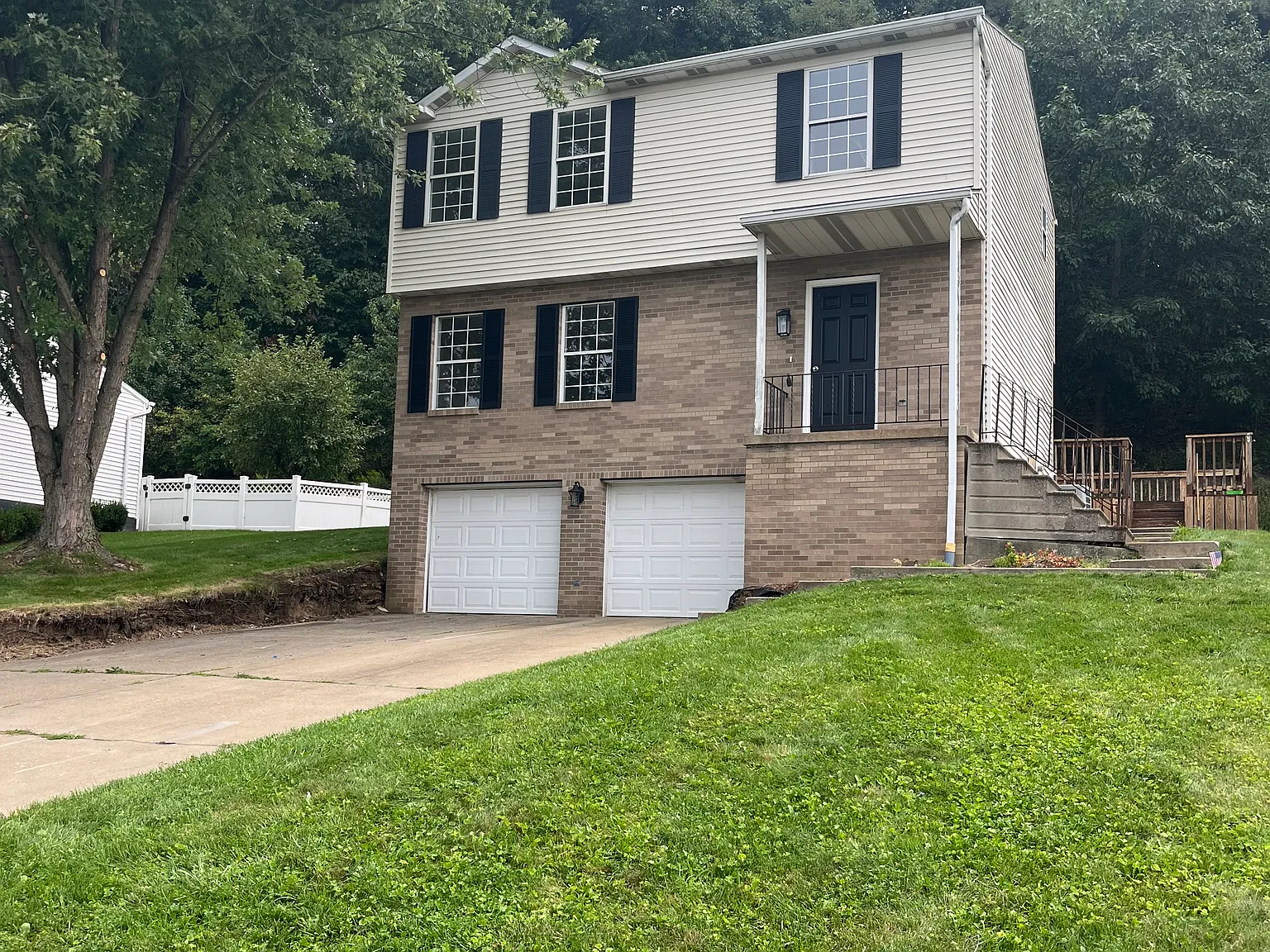 3 bed, 1.5 bath, $2,150 — Photo 1