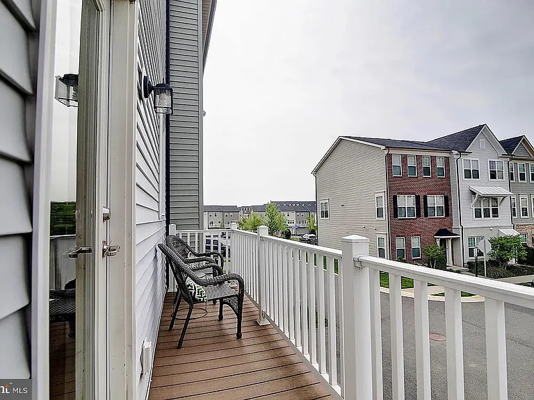 43893 Eastgate View Dr — Photo 11