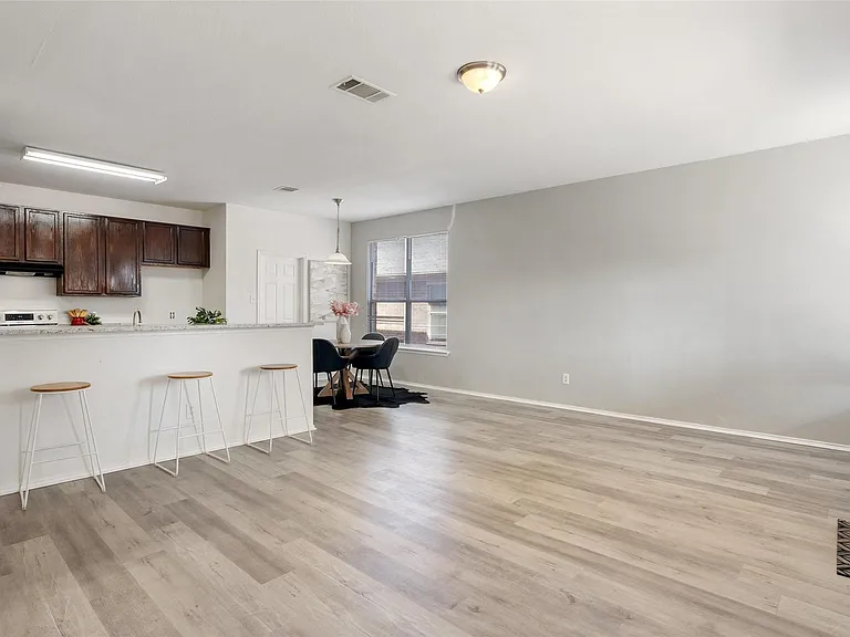 11853 Gaelic Dr — Photo 7