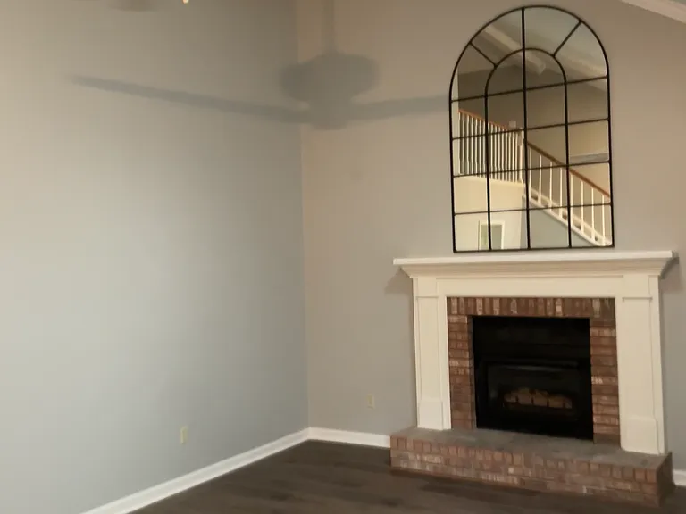 267 Woodcastle Dr — Photo 2