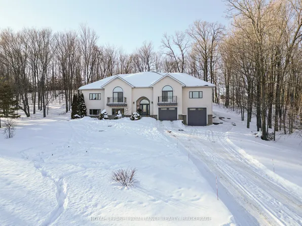 27 Collins Dr, South Frontenac, ON K0H 1X0