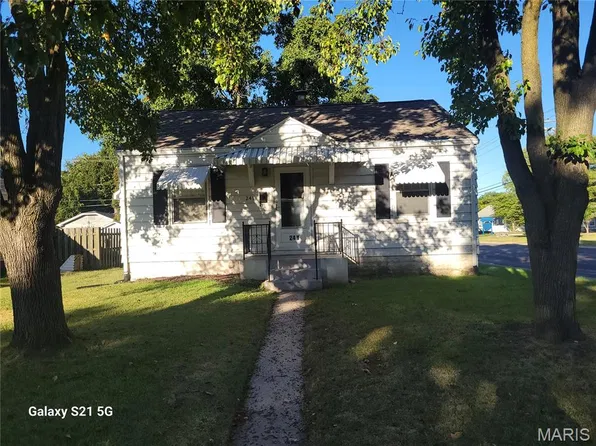 241 Haller Ave, East Alton, IL 62024