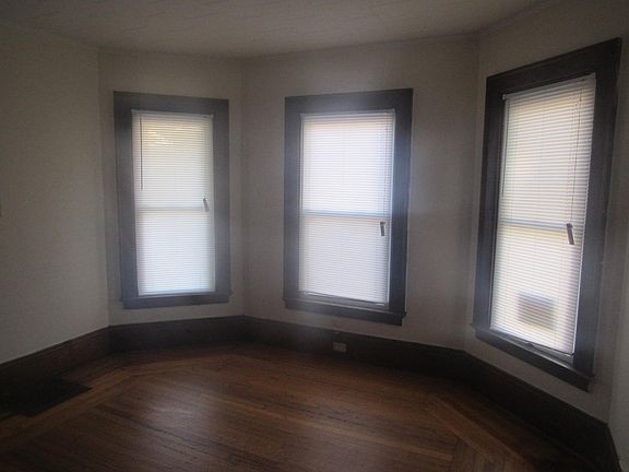 5th image of 303 S Alvord St #1