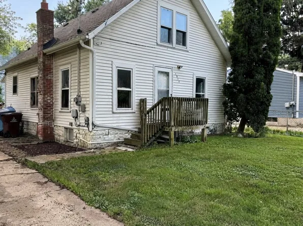 4918 Pleasant Grove Rd, Lansing, MI 48910