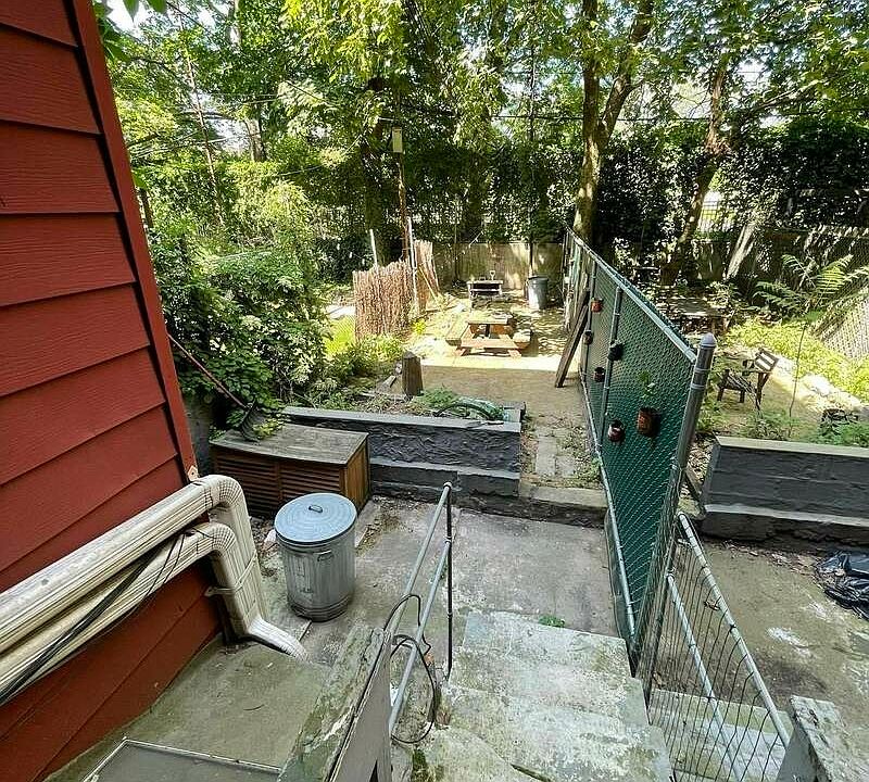 1st image of 339 18th St #1L