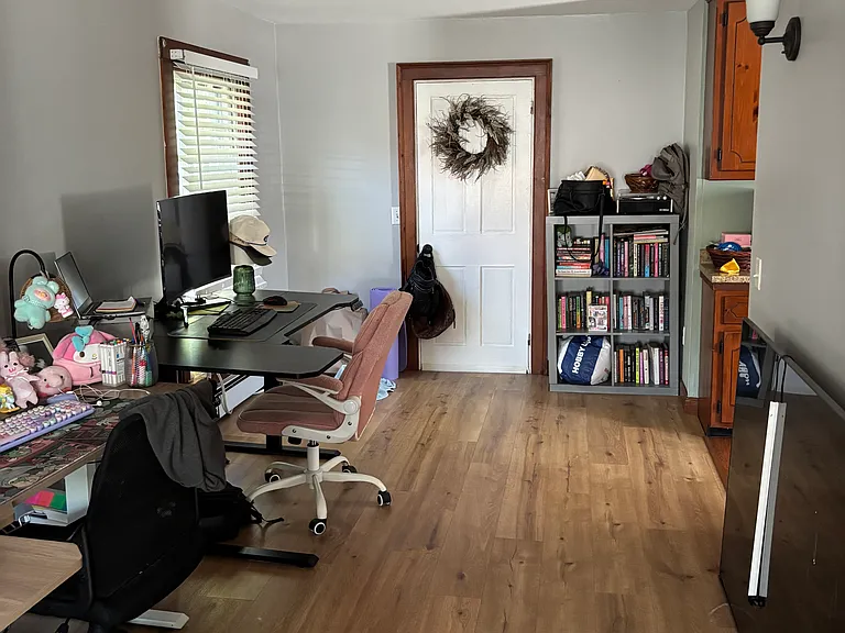 4 Tanyard Ln #1 — Photo 5